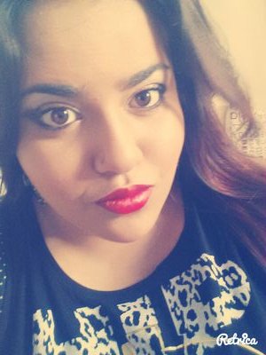 gαrota imperfeitα,αquelα que chorα de dor,αquelα que ja sofreu por αmor,αquelα que sαbe se αrrepender ♥