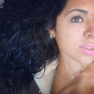 OyeHuera's profile picture. Algo estoy haciendo bien que me la .