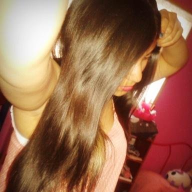 LeslybethB's profile picture. 