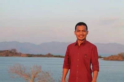 Selalu berdoa agar sibuk dalam kebaikan2.. | Penggiat Pendidikan Marginal |  UI 2008 | pengejar fajar, pengagum senja.