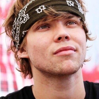 Ashsheart5sos's profile picture. @5SOS is my saviour 0/4, @Janoskians are my dare devils 0/5 & @Airspoken access Eli/4. Follow @5tayCALMxo & @MikeysHeart5sos. My bestie is the best