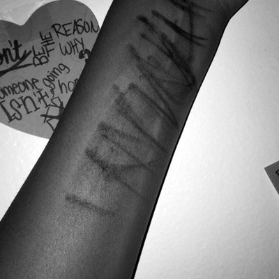 ithurts411's profile picture. 