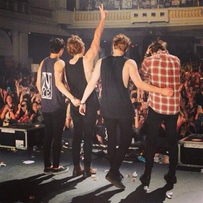 5sos at the tower was everything