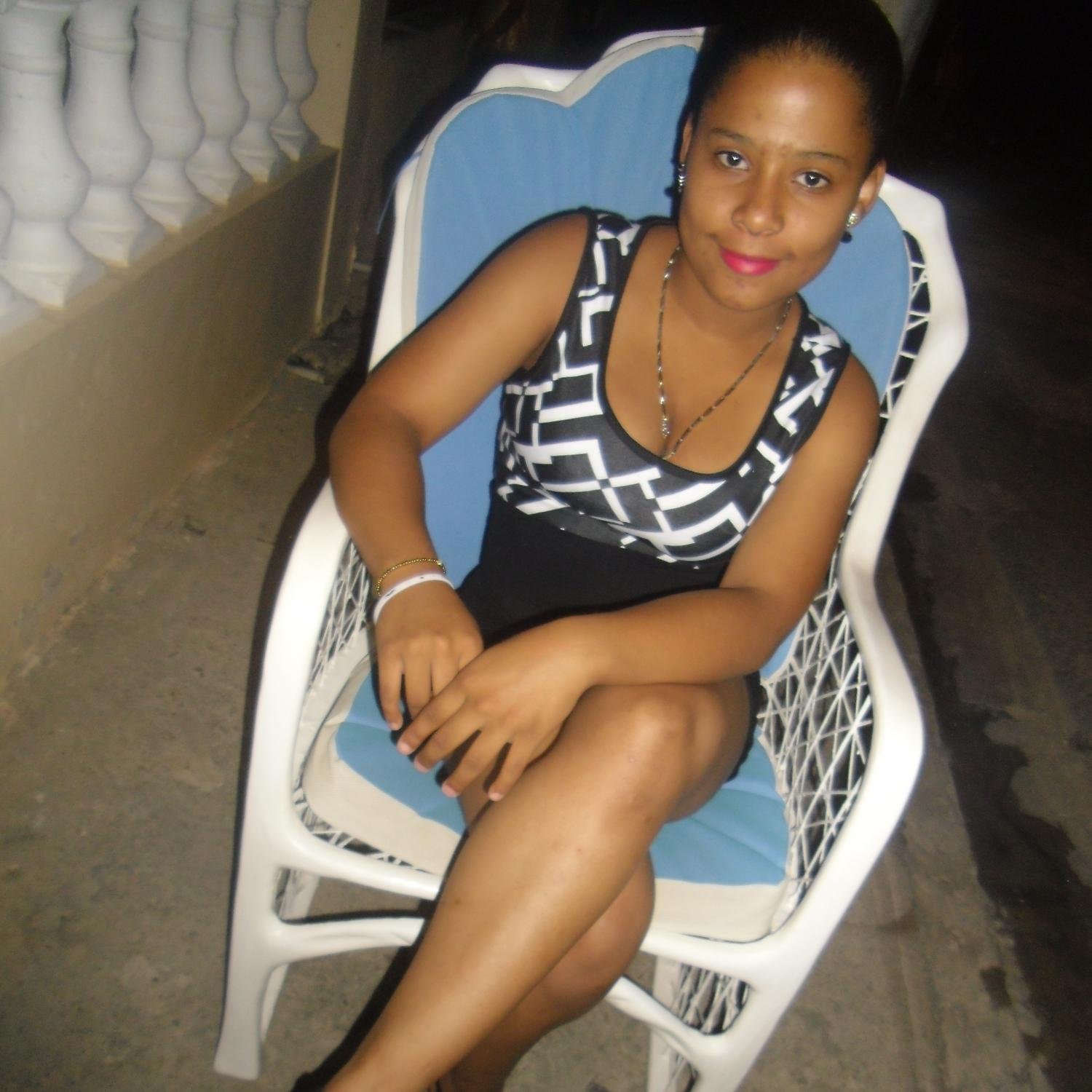 #*♥.!!Wea Wea Soy una persona divertida, cariñosa. Soy Una Cajita De sOrpreSas y En eSa cajita Puedes encOnTrar CoSas Buenas y Malas..#*♥
Sigueme y Te Sigo