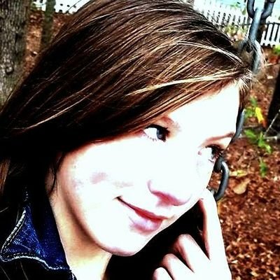 justagirlfrom98's profile picture. 