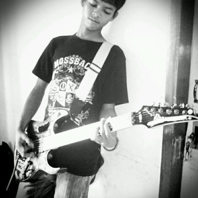 ♏ 24 OCT 1994 • S1 • FKIP • SPORT EDUCATION • SEBELAS MARET UNIVERSITY (UNS)
