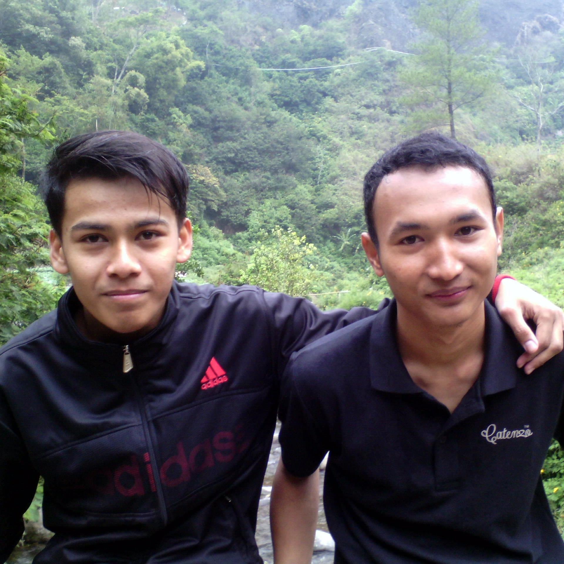 ﺍﻟﺴﻼﻡ ﻋﻠﻴﻜﻢ  
بسم الله الرحمن الرحيم

~BETTER TRY THAN NEVER 
•thanksto:sdn gandawesi 2•smpn 1 jatiwangi•smkn 1 majalengka~