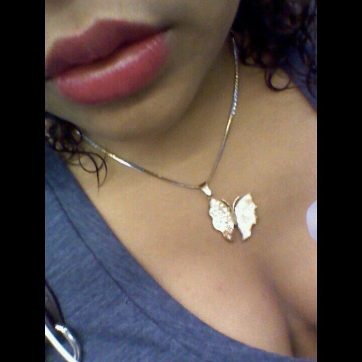 -Sé quienes me sobran y a quienes necesito  #Bendecida  IG Nashia_x4 Bffa ;@La_yeyii15 Mii Bffo;@Alex_Cash11  #RipRajaTabla #ShoryMelmelada