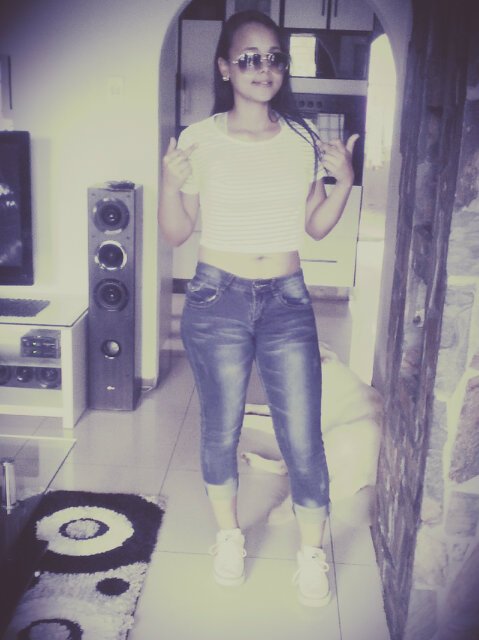 ♡♥α ωєιя∂σ вυt ιм яєαℓ tнσυgн ♥♡
