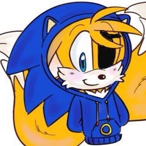 Soy Miles Prower pero me dicen Tails, tengo 8 años (para unos 9, que cumpli el 3/Noviembre/2014) y soy muy kawaii :3