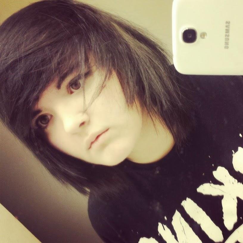 YO ^-^ SUP im skylar yes im pikachu YES IM THE BIGGEST GEEK and DORK youll ever meet...but the sweetest dork yet yes i am outgoing NU IM NOT UR NOOB well love u