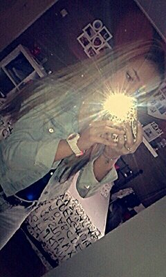 lαυgн αи∂ lσνє ♡