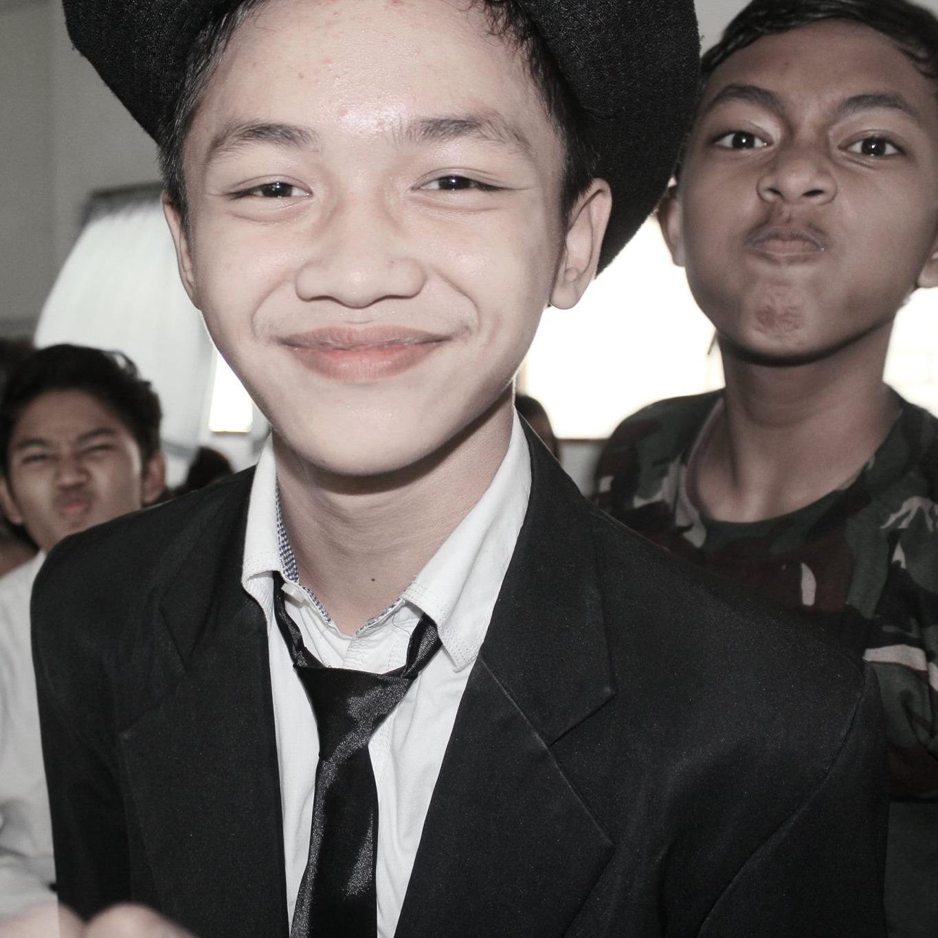 M_LA_2698's profile picture. SUKSES UN 2015