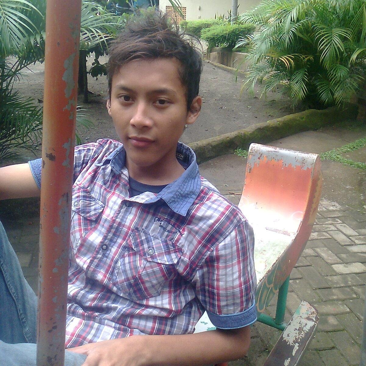 DannyDONNAT's profile picture. jere kancaku NAKAL BOLEH BODOH JANGAN