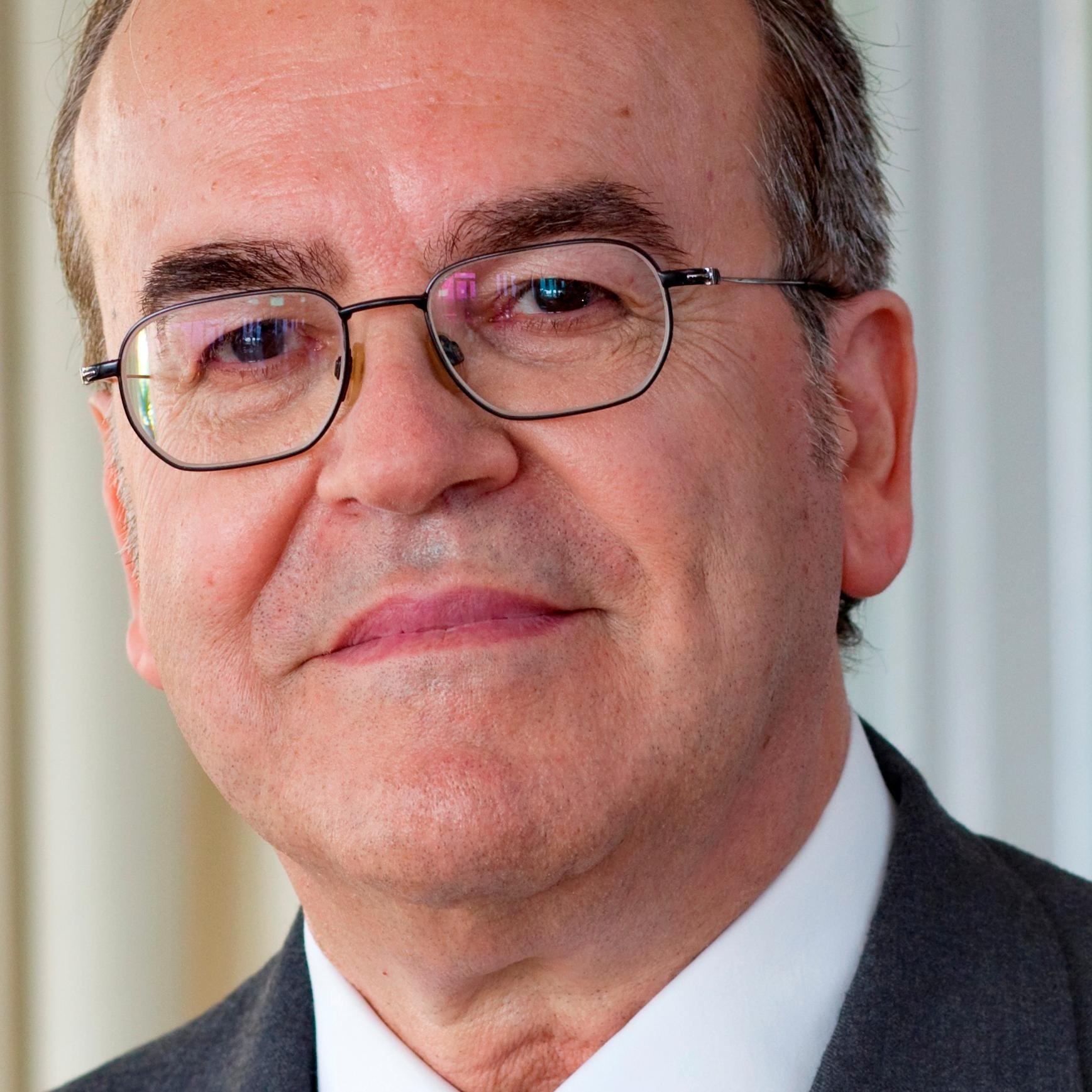 Conseller de la Junta de Govern del CEC
Ex-Degà del Col·legi d'Economistes de Catalunya 
@antongasol
Vicepresident del CEES
https://t.co/Ql2UcgbBxs