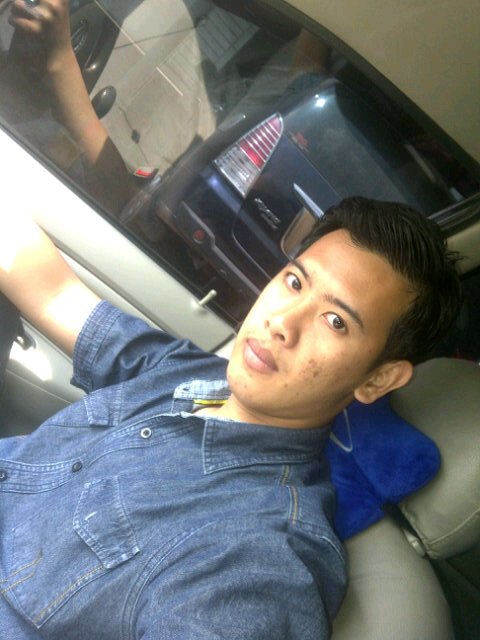 Pin : 22CCB588 |Nama : Agung dewanto |Alamat: Muara Kelingi |Biasa aja org nya ..
