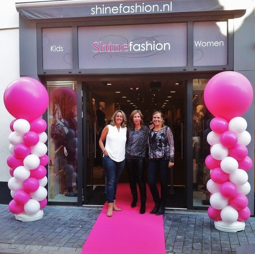 Shine fashion is een kledingwinkel voor dames en kindermode in het centrum van Woerden, Kerkstraat 6.