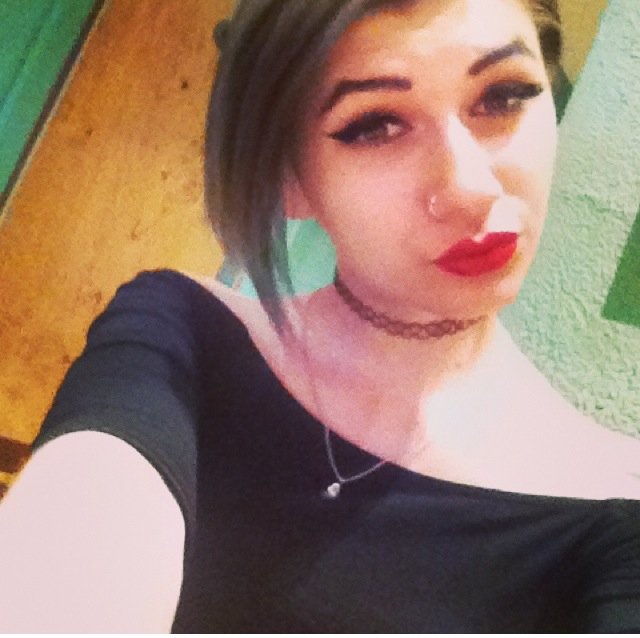 AlexaNeonet's profile picture. 