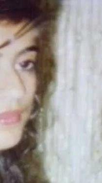 A Proud Pakistani. A Bongi Girl. Student. Sarcastic. Poetic. +441234567890.  
اور ہاں میں  ڈرتی ورتی بلکل نہیں