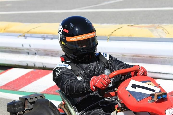 山に登るのが好きかな。高所恐怖症ですが、たまにアルプスとか登ります。最近、原付買いました。GSX-R125とグロムに乗っています。たまにキャンプ。自転車はロングライド、昔、カート、バス釣り、フライフィッシングなど