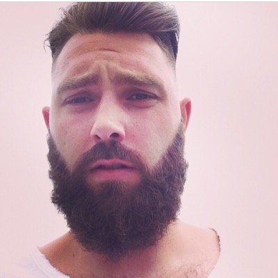 LeeDean04's profile picture. 