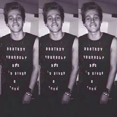 my world is four dorks in a band called 5 seconds of summer @5sos