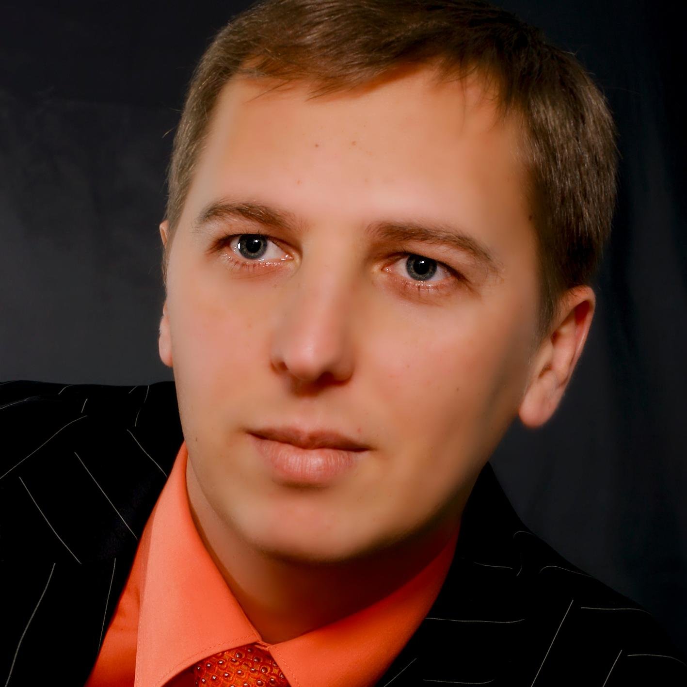 Юрист, оценщик