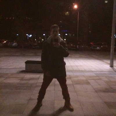 ZaxaReus's profile picture. Футболист, занимаюсь StreetWorkout, блоггер, не женат, есть подруга
http://t.co/bgXNZYY3fL