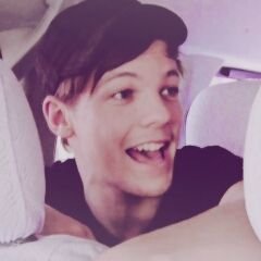 ✧*｡ layouts, if you want one just tell us and we'll dm you it :) requests are welcome. we give three layouts per person :) @iprefernarrysd @nutellanouiss ✧*｡