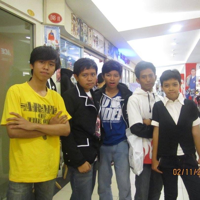 SMP NEGERI 2 SURABAYA I XI-MIA 8 / 05 SMANDELA