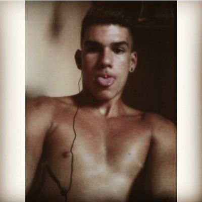 DonCaye's profile picture. APR20 los mejores siempre.... se van //La vida es una serie de pruebas q deberas pasar a lo largo del tiempo para conseguir tus objetivos.RBB3