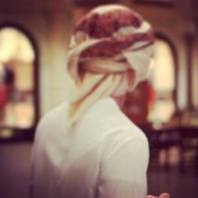 HjAlhajry's profile picture. إتعـب على الطيّـب ترى رفقتـه عز.. والا الـردي مـا فـاد نفسه يفيـدك.. الصاحب اللي لا لمـح جيّتـك فـــز.. هـذا الـذي لازم تعـده عضيـــدك..