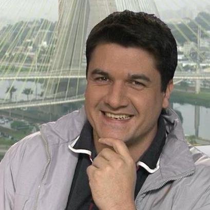 Narrador e apresentador esportivo.
Já trabalhou no Terra, Record News, Fox Sports.

Atualmente narra: ESPN, UFC Fight Pass, BJJStars, FlashScore e Play BT