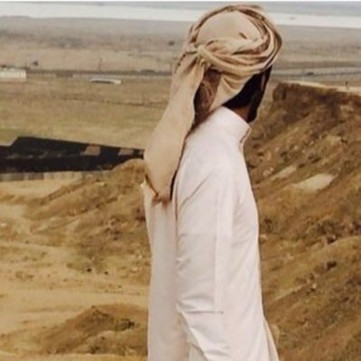 ياسعـد عيني كل بـرق تـخـيـلـه وشماغي البـسـام فـوقه عقـالـي شايش وطول الغيم بسم القبيلـه ربعي رحى همهم زحول الرجالي #ال_عاطف_بن_سلطان