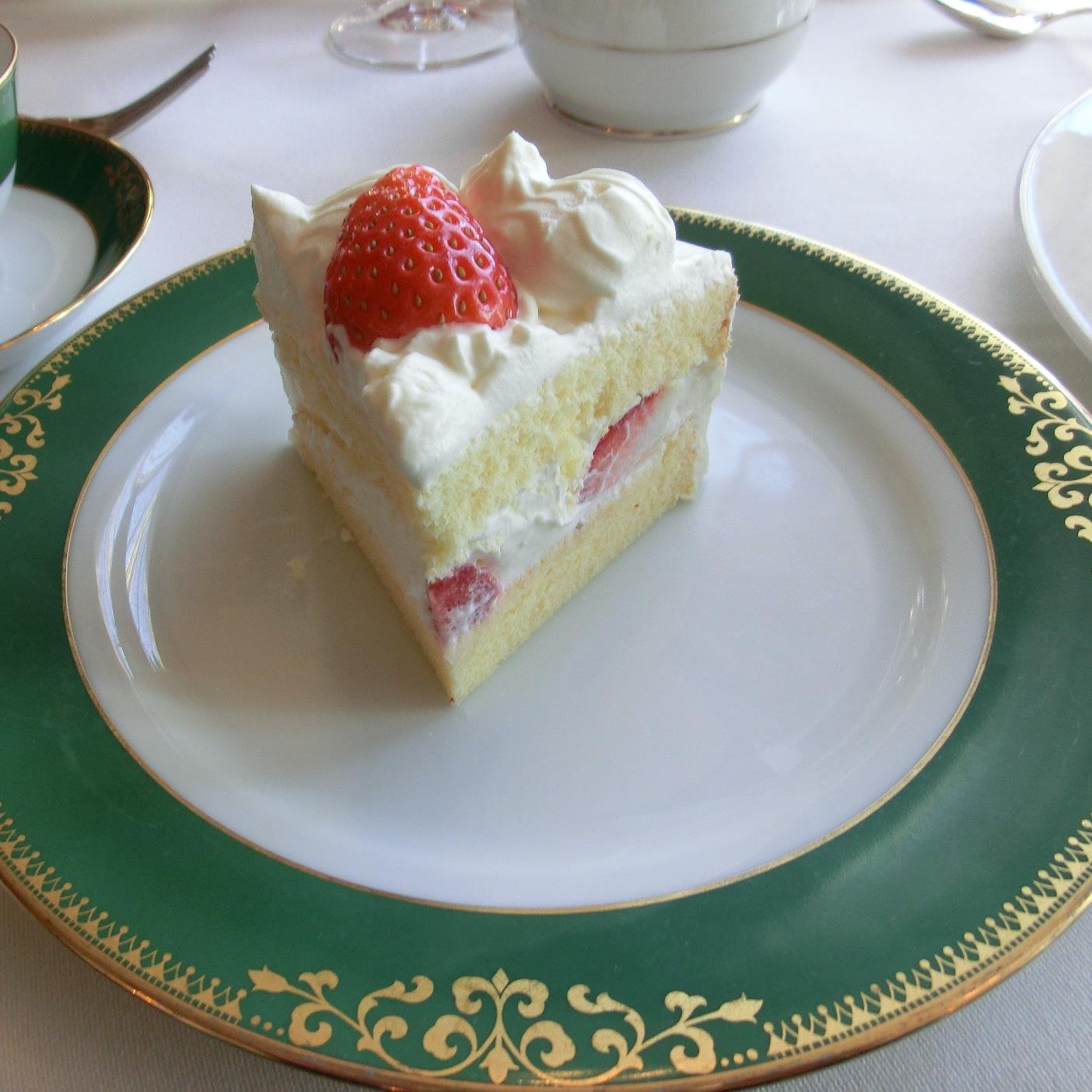 いい歳して、今頃いろいろな事に興味が・・・知らなさすぎるのもありますが、冷めるのも早いかも？偏ってもいますね、あはは。なんて素敵にジャパネスク が初めて自分で買った小説で、今も色々読んでますので、勝手に感想を。
