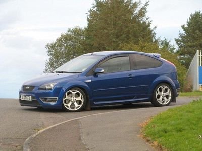 Ford Focus 2 Hatchback 3 двери