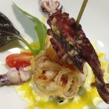 Disfruta de la magnífica gastronomía de la provincia de Castellón a través de esta cuenta de Twitter. Se te hará la boca agua. No oficial.