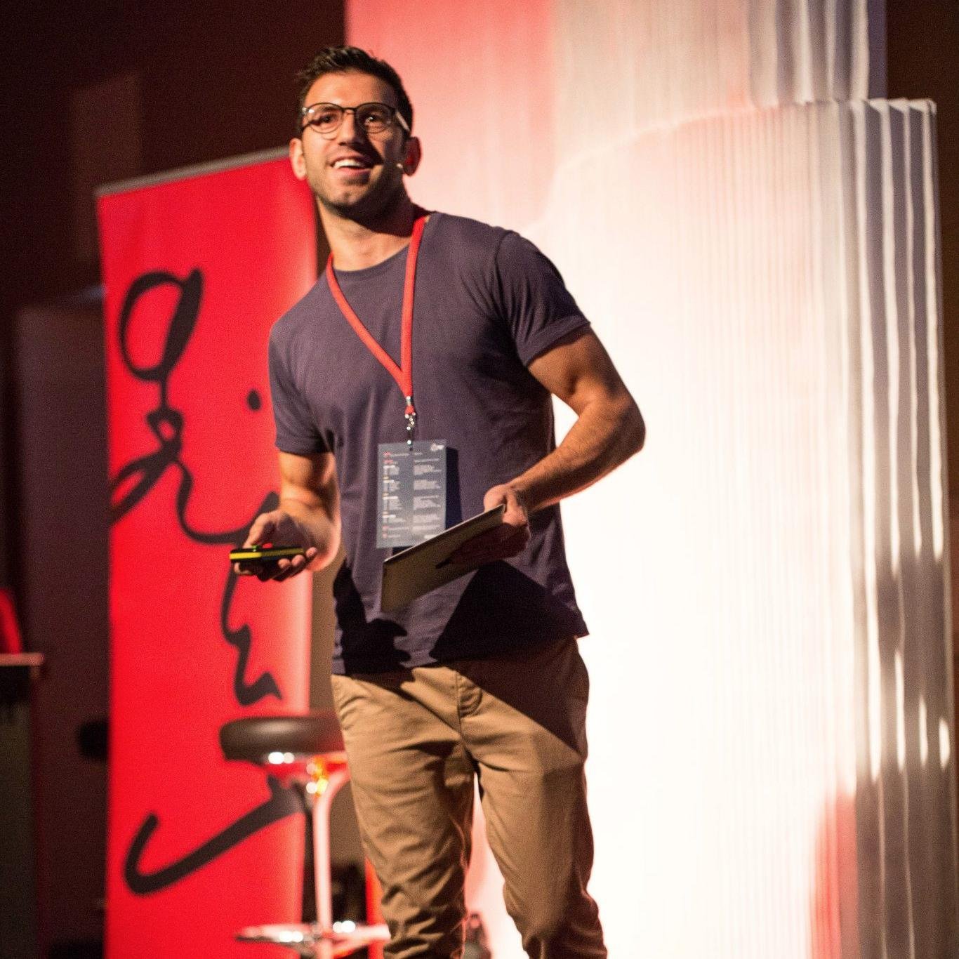 Electric vehicle wrangler & founder @analogmotion