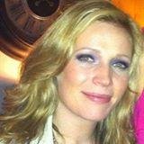 JacquiYounique's profile picture. Younique's cosmetics development processes utilize scientific research to ensure that our products contain high quality ingredients without unnecessary fillers.