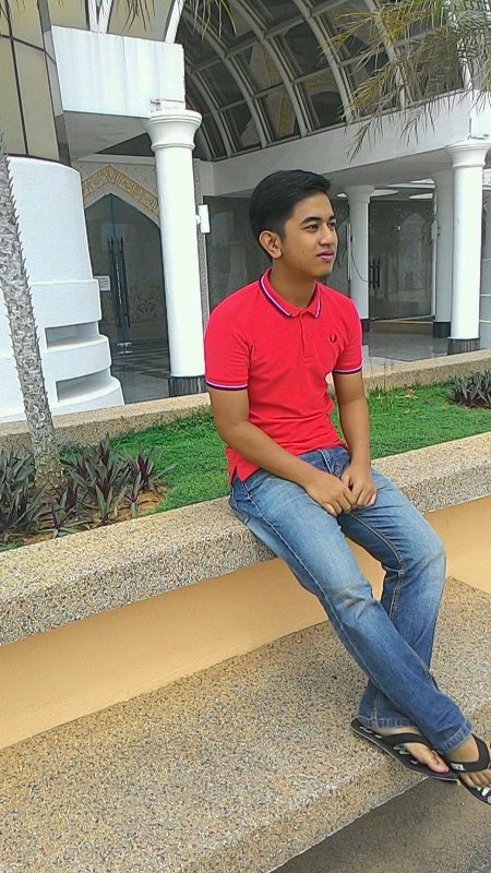 The key for a happiness is when you thankfull for the grace that ALLAH SWT has give. ig mohdhazlizainol