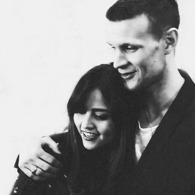 the_doctor001's profile picture. Married 23.12.14: @ClaraHisCarer, Crush on: @RunClaraRun1, Dating: @_Impossiblegrl, Care/Love: @Oswin_Oswald97, Married to: @BornToSaveDoc. #MV DW-RP