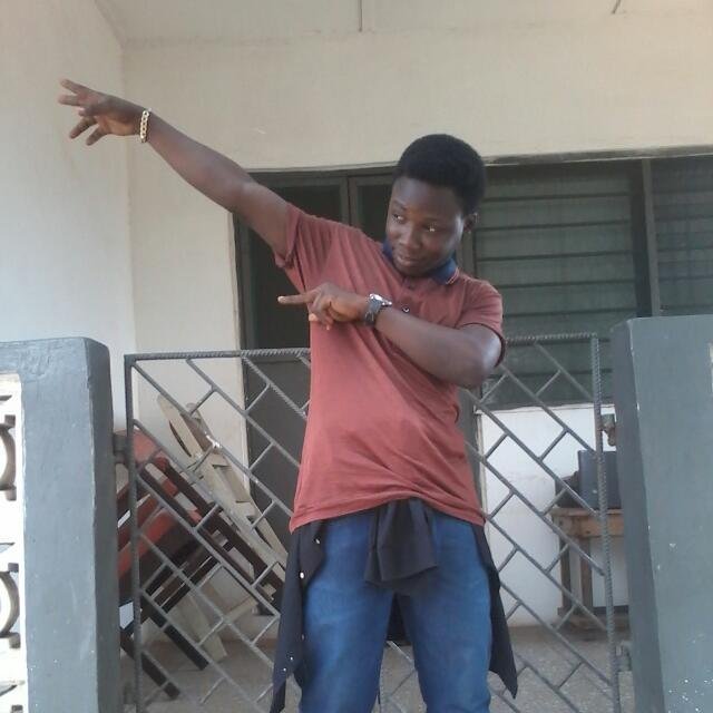 just a regular kid leaving ma life to de fullest and not listening to wat people sai or do