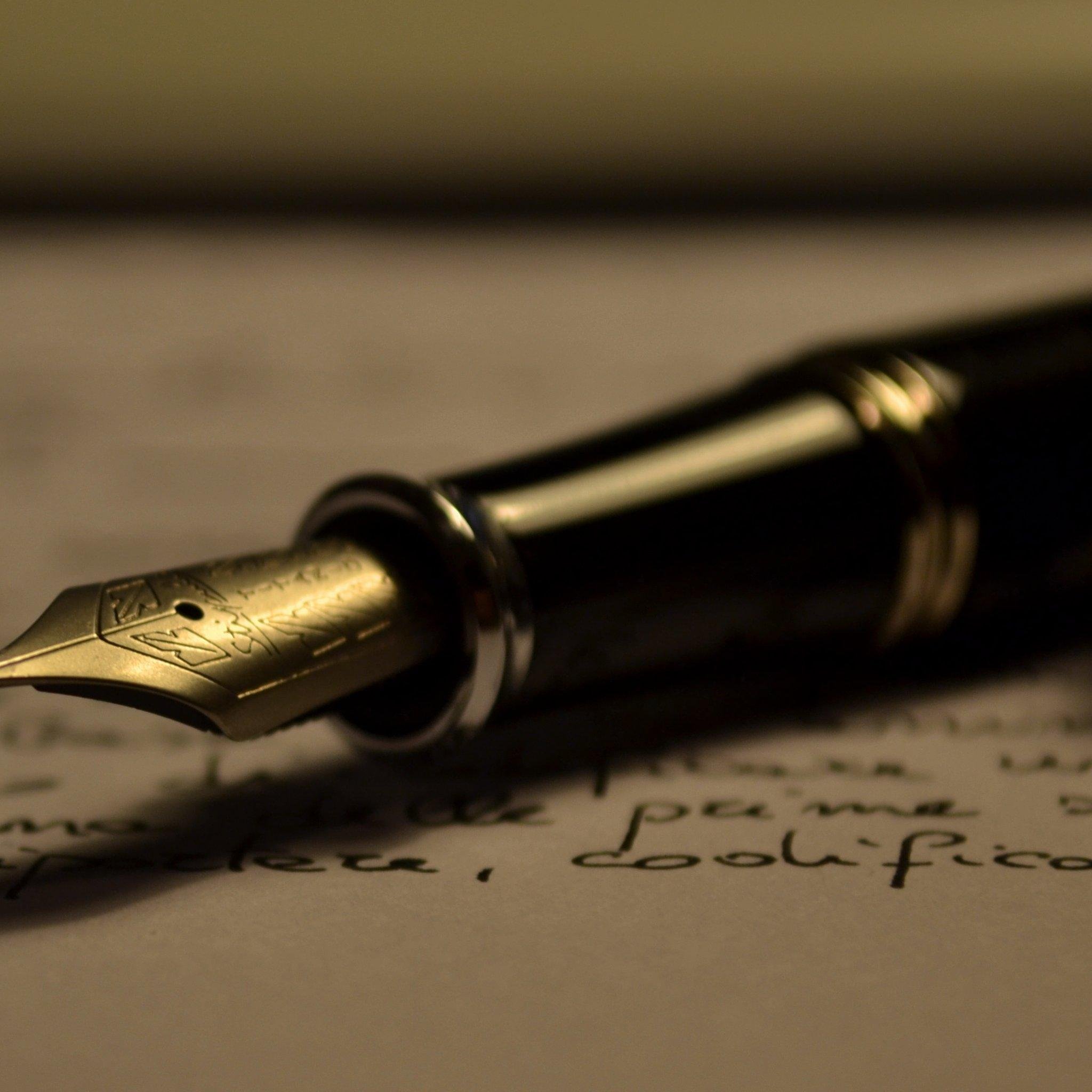 The Original #author4author 
I Follow & Retweet Authors & books for free.  Use Hastag #author4author EST 6/14
