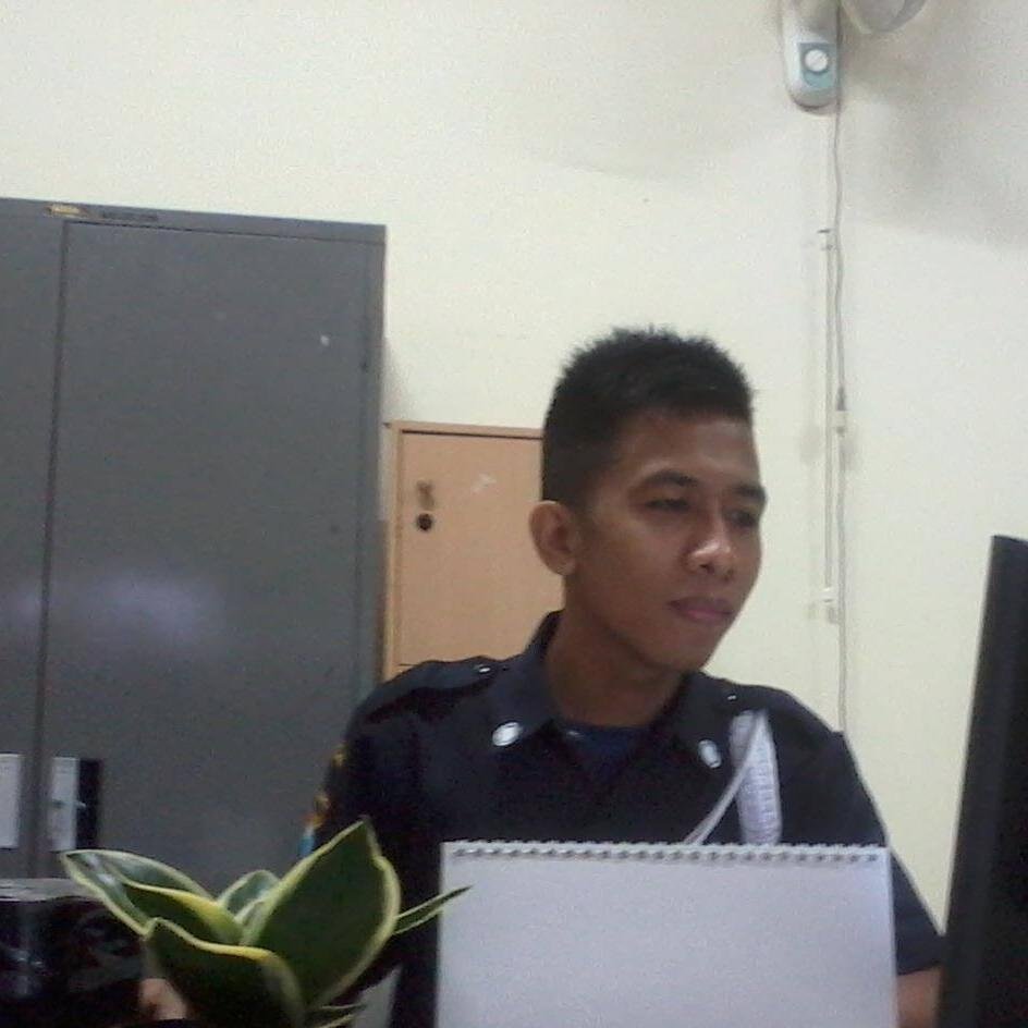 b_williyam's profile picture. 