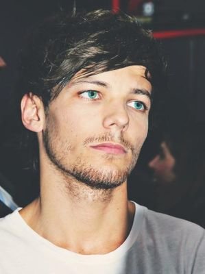 CAUSE I WANNA BE FREE AND I WANNA BE YOURS.