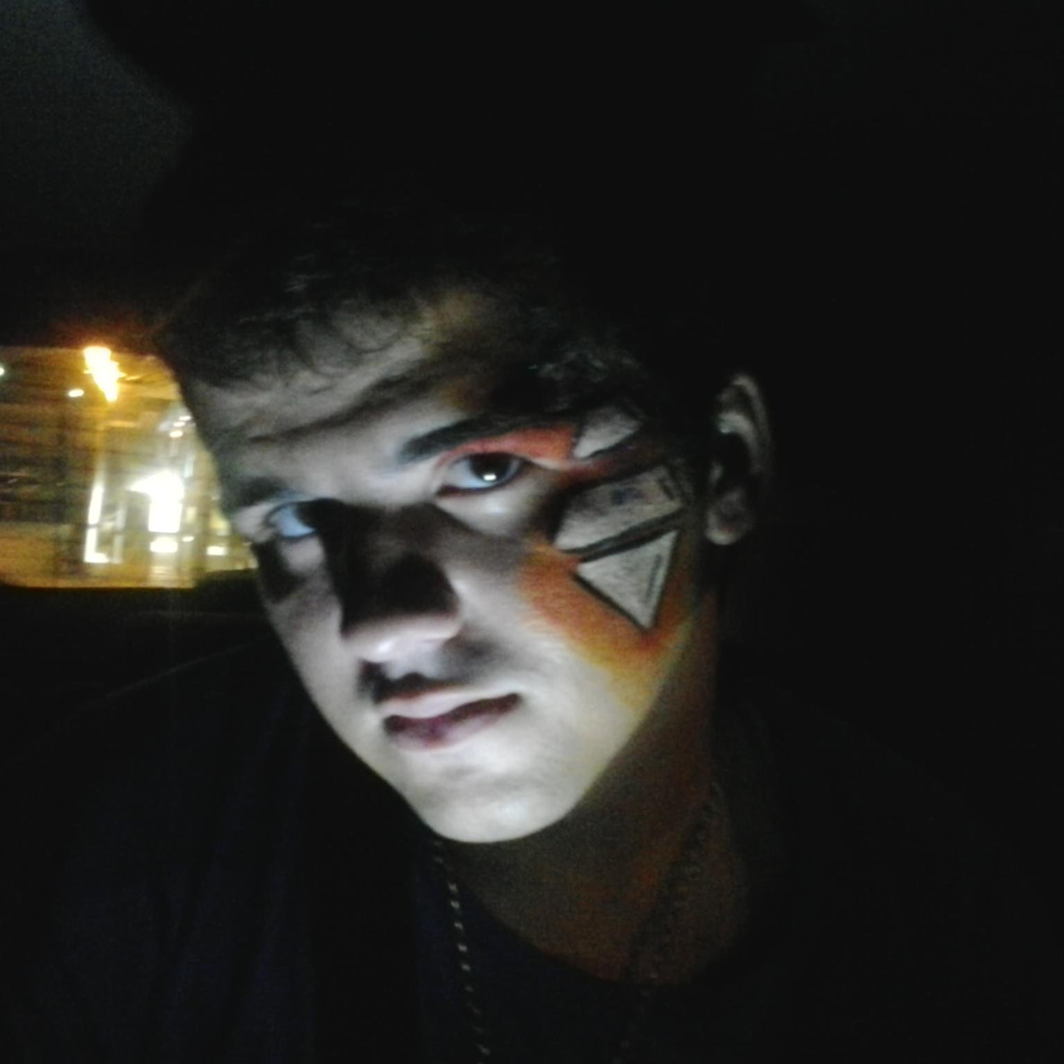 JMLP93's profile picture. só sou uma pessoa de 31 anos que é português açoriano e se tiveres alguma curiosidade perguntas-me mas desde que não sejas grosseiro...!!

(translate it)