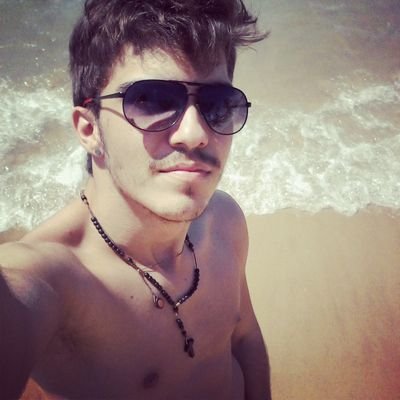 cantor / compositor
mineirim do uai . UAI kk  whatsapp 034 9311 0443