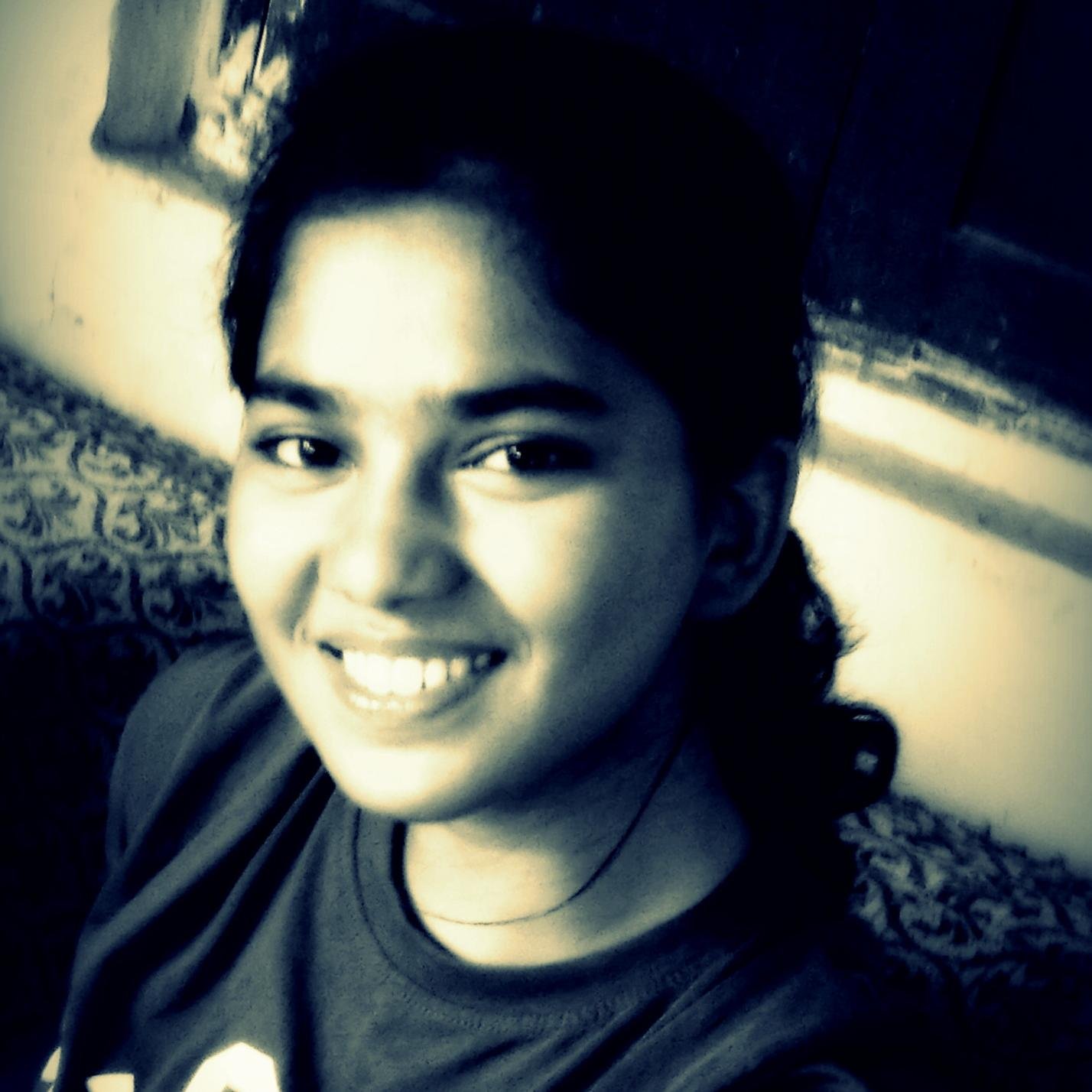 anwesha_dash's profile picture. I aM bAsIcAlLy A gAl WiTh ThE pErSoNaLiTy Of A dUdE ! B| \m/