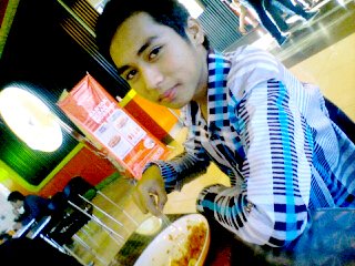 Comeing with kesederhanaan,tampil pamor-pamor