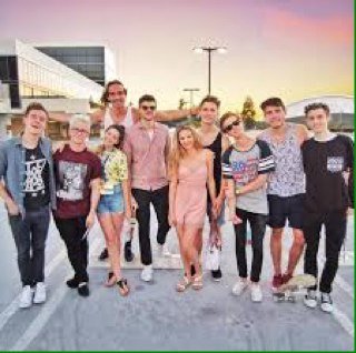 Bri&Evie.Instagram:youtubers_for_lifexx Alfie Deyes.Zoella.Marcus Butler.Niomi smart.Jim Chapman.Tanya Burr.Joe Sugg.Velvetgh0st.Sprinkleofglitter.Caspar Lee